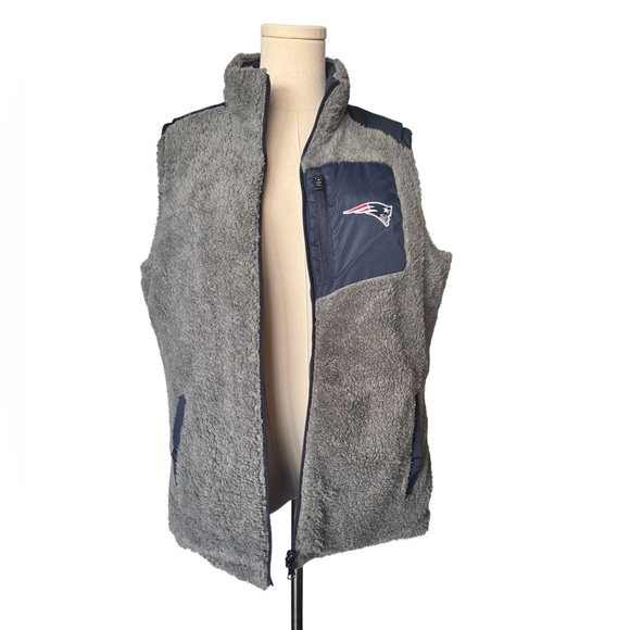 New England Patriots Navy/Gray Reversible Full-Zip Vest Size L - Picture 5 of 16